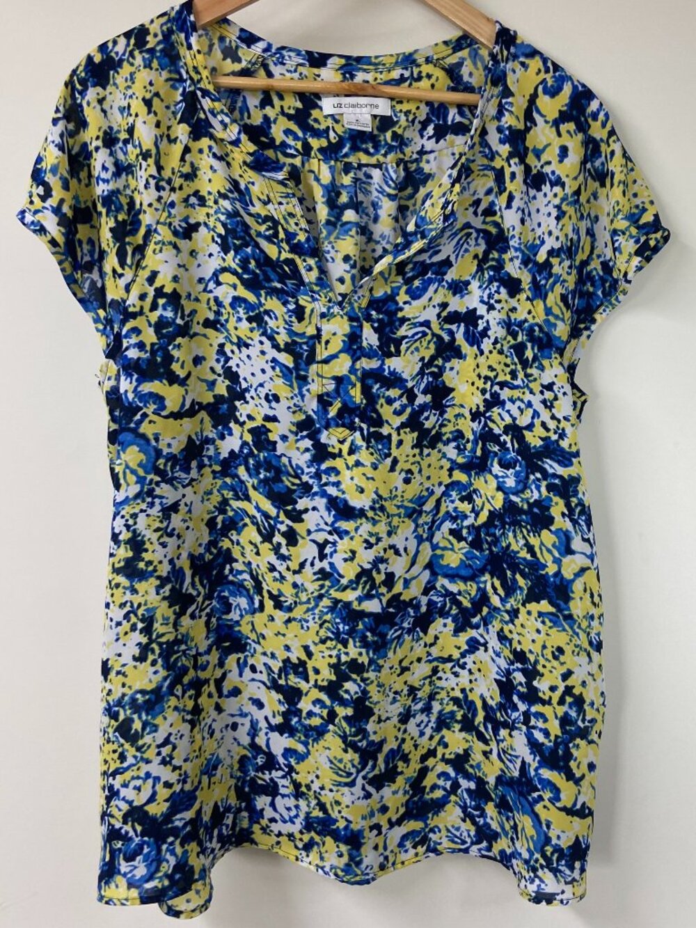 Liz Claiborne Women's Blue,Yellow& White Raglan Short Sleeves Lightweight Top XL